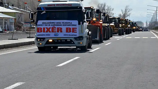 Erciş Belediyesi Kiraladığı Araçları Halka Tanıttı‏