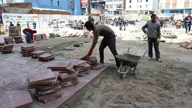 Sanat Sokağı'nda yol yapım çalışmaları başladı