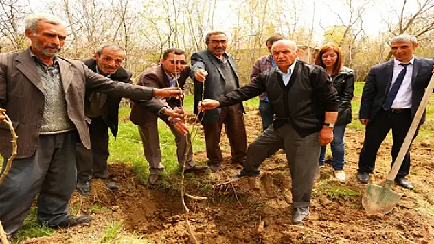 Edremit Belediyesinden Hizmet Atağı