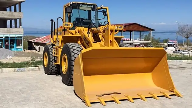 Edremit Belediyesi 2 yeni araç aldı