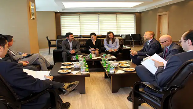 Büyükelçilik Müsteşarlarından Başkan Kayaya Ziyaret 