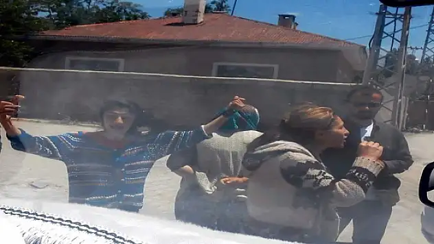 AK Partili Kadınlara Saldırı