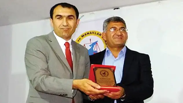 Başarılı okul kantinlerine plaket verildi