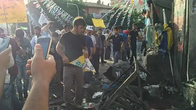 Bakan Eker: Patlamada iki kişi hayatını kaybetti