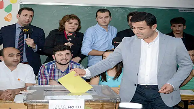 Demirtaş: Sandıkta Yarınlarımız Çıkacak