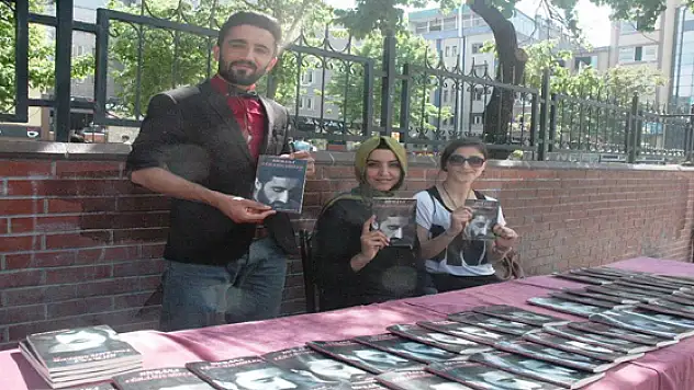 Van'lı Şair İlk Kitabını Çıkarttı 