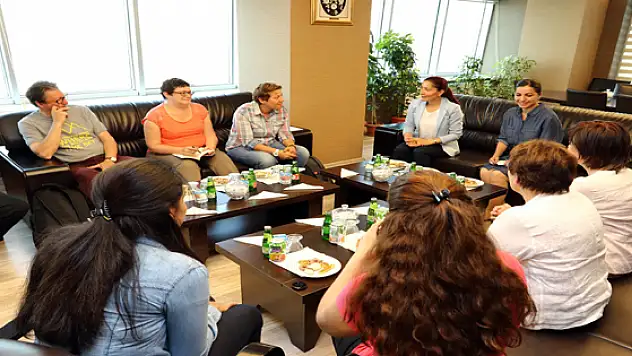 Fransız Heyetten Eş Başkan Çoban'a Ziyaret