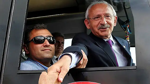 CHP koalisyon için ilk görüşmeyi MHP'yle yaptı