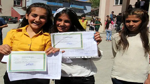 Başkale'de Karne Heyacanı