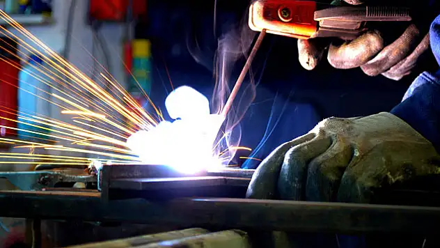 İş sebebiyle oruç tutmamak caiz mi?