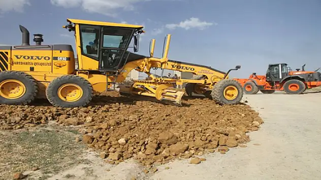 Özalp Belediyesinden Yol Çalışması