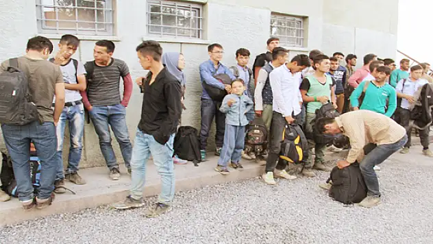 Başkale'de 101 Sığınmacıyı Mehmetçik Kurtardı