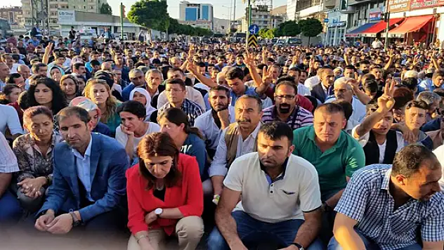 Suruç Katliamı Van'da Kınandı