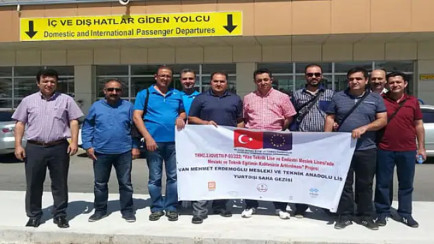 Vanlı Öğrenciler Yurt Dışı Gezisine Çıktı