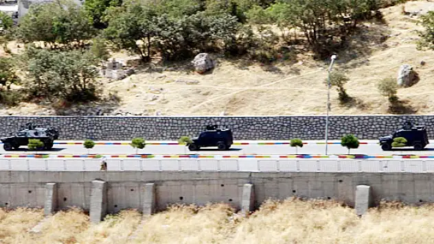 'Özerklik'  isteyen başkan gözaltına alındı