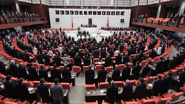 Partilerin bakanlık sayıları netleşti