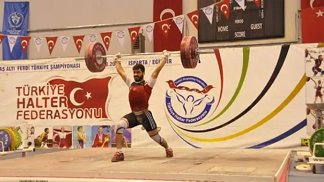 Vanlı Haltercilerden Büyük Başarı