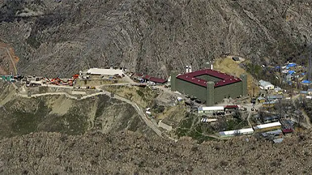 Ankara'daki 'Dağlıca' Sessizliği Bilgi Kirliliği Yaratıyor