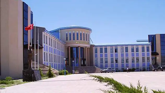 YYÜ Senatosundan Teröre Lanet