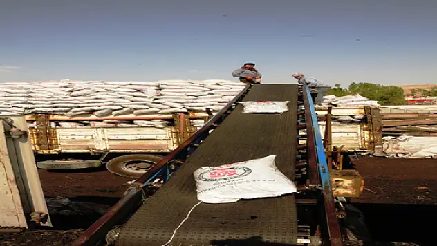 Vanda Kömür Yardımları Aralıksız Sürüyor