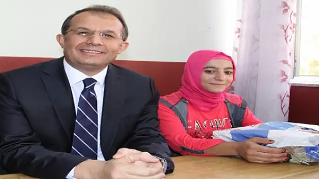 Vanda İlk Ders Zili Çaldı