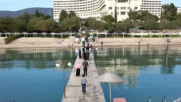 Jet Fadıl'ın Oteli'ne Haciz Geldi