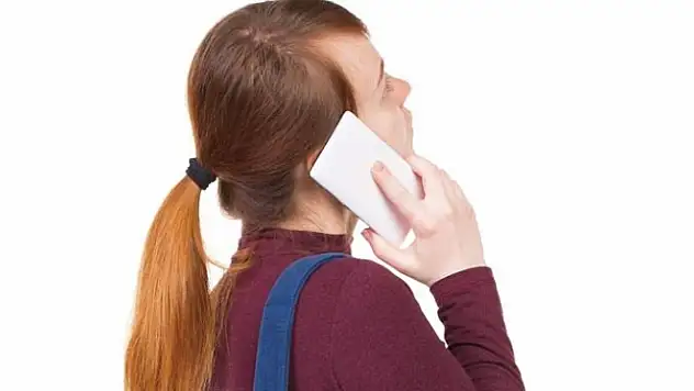 Öğrenciler okul yolunda veli takipte