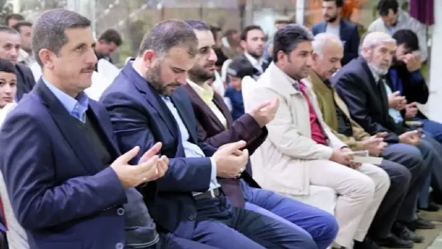 Yasin Börü Ve Arkadaşları Vanda Anıldı