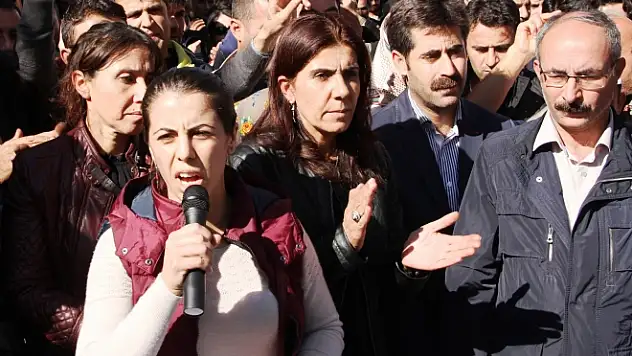 ANKARA'YA GİDEN SENDİKA ÜYELERİ VAN'A GELDİ