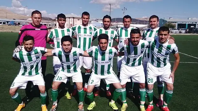 ERCİŞ RAKİBİNİ 9 KİŞİYLE YENDİ