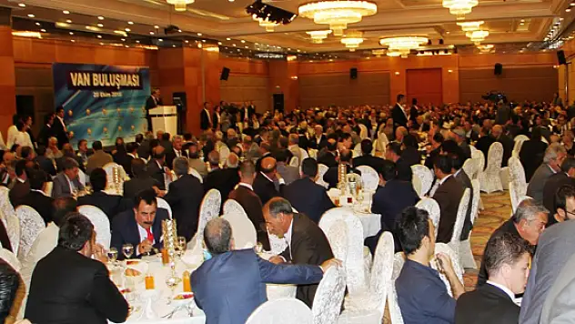 Davutoğlu Kanaat Önderleri ile Buluştu