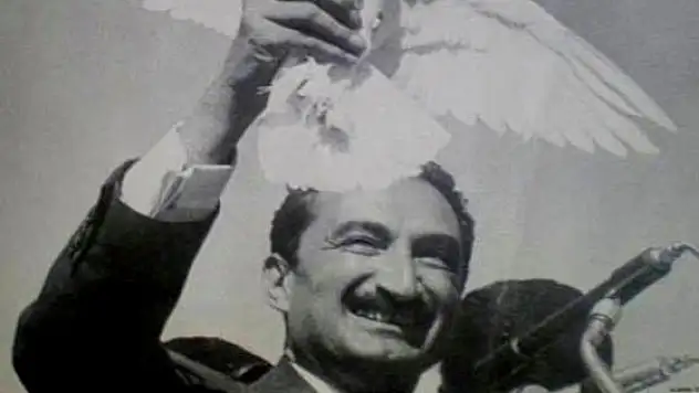 Bugün Bülent Ecevit'in vefatının 9. yıl dönümü