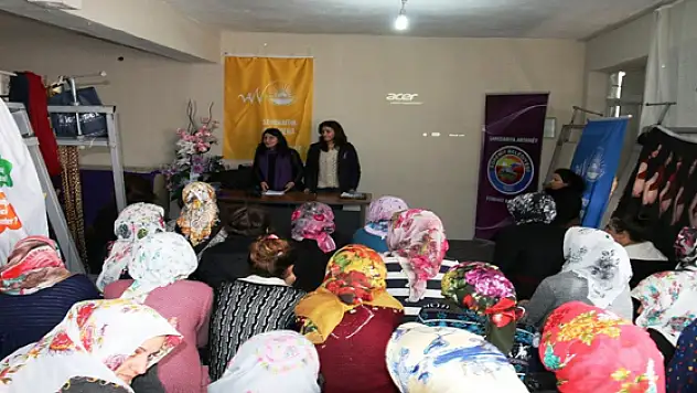 Edremit Belediyesinin Sağlık Seminerleri Devam Ediyor