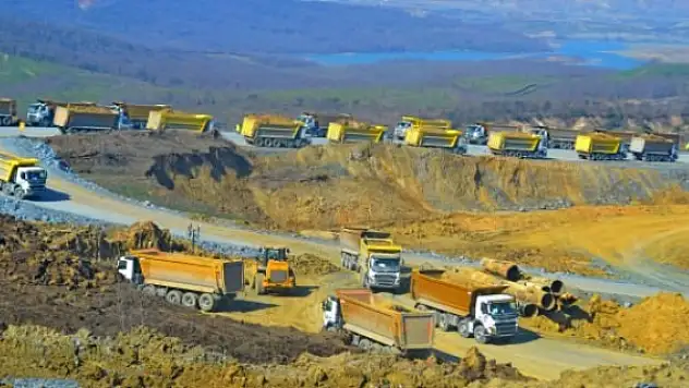 İki kat maaşa şoför bulamadılar!