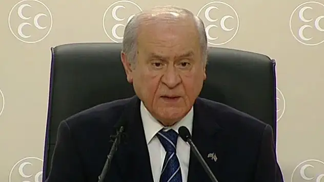 Bahçeli'den Putine sert eleştiri