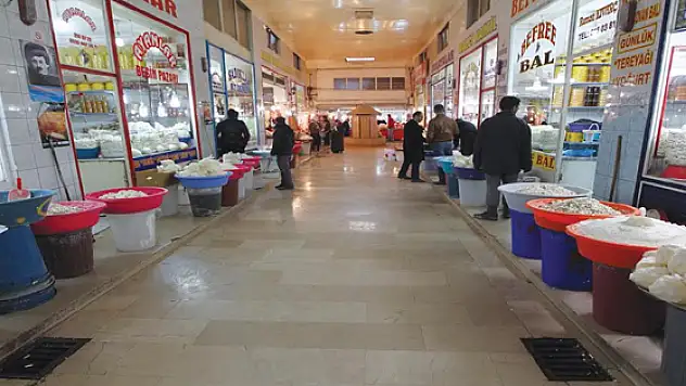 Büyükşehir dükkânlarını kiraya veriyor