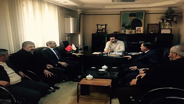 AK Partiden Bakkallar ve Manavlar Odasına Ziyaret