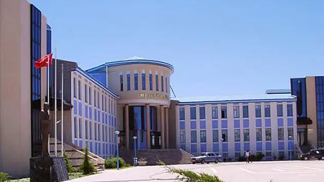 Vanda Dört Akademisyene Soruşturma