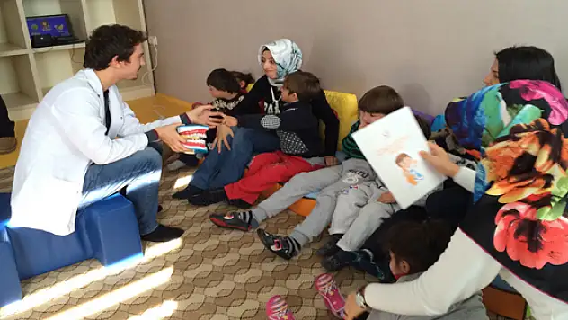 Engelli Öğrencilere Ağız ve Diş Taraması