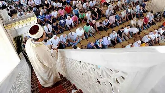 Prof. Dr. Görmezden Cuma Hutbesi