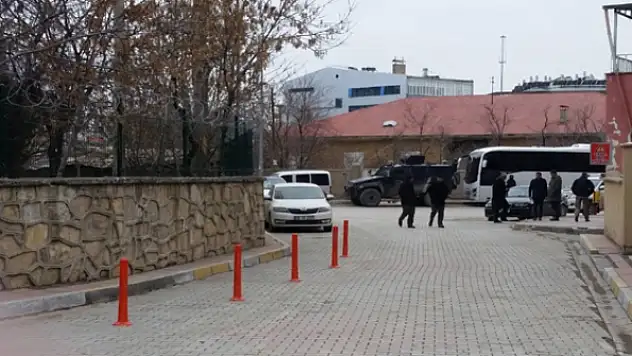 DBP Van İl Başkanlığı'nda son dakika baskın