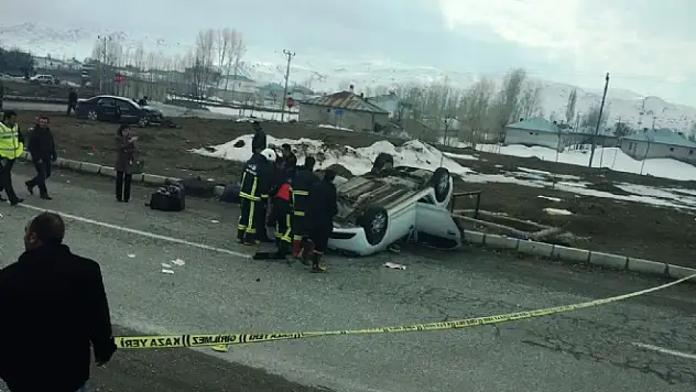 Vanda Trafik Kazası: 1 Ölü 2 Yaralı