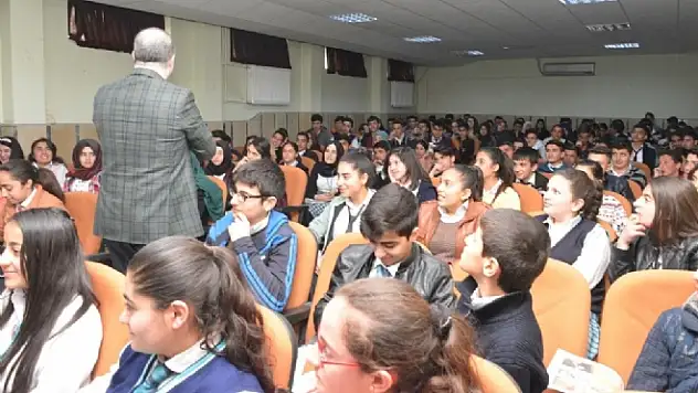 Başkan Özgökçe Gençlerle Buluşmaya Devam Ediyor