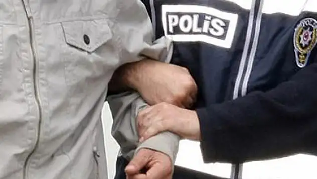 Vanda Dört Kişi Gözaltına Alındı