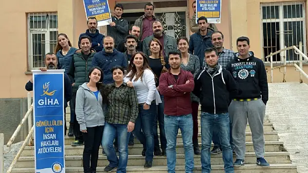 Gönüller İçin İnsan Hakları Atölyesi Semineri