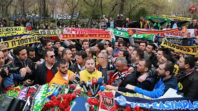 Teröre karşı tüm renkler birleşti