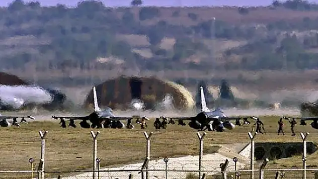 ABD Türkiyedeki asker ailelerini 3 ilden tahliye ediyor