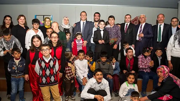 Vanda Dünya OTİZM Farkındalık Günü Etkinliği Yapıldı