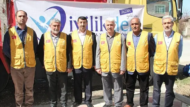 İYİLİK-DER'den Yüksekovalılara Yardım