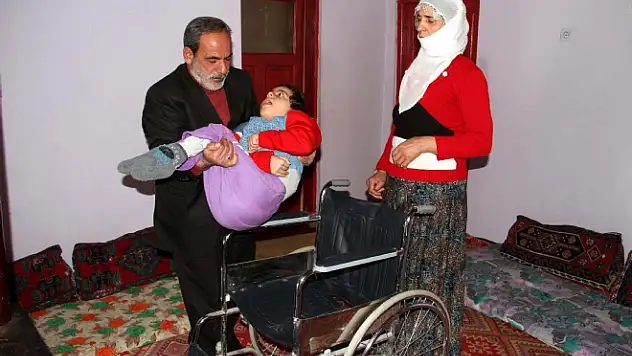 Muhtardan Örnek Davranış